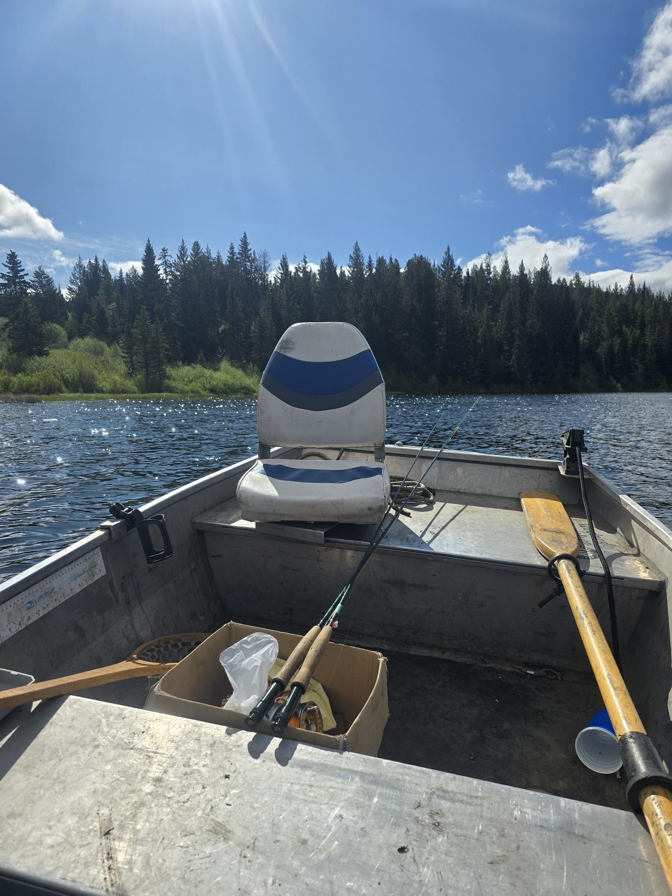 Boat layout and seating on the lake